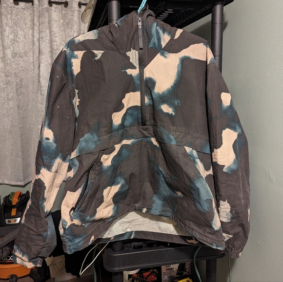 Woman's large h&m move  running jacket - Picture 1 of 4